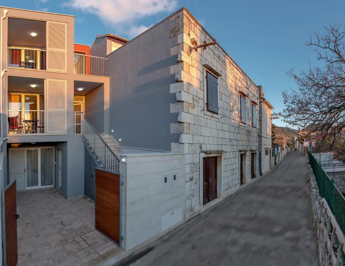 Villa Kala Комижа Екстер'єр фото
