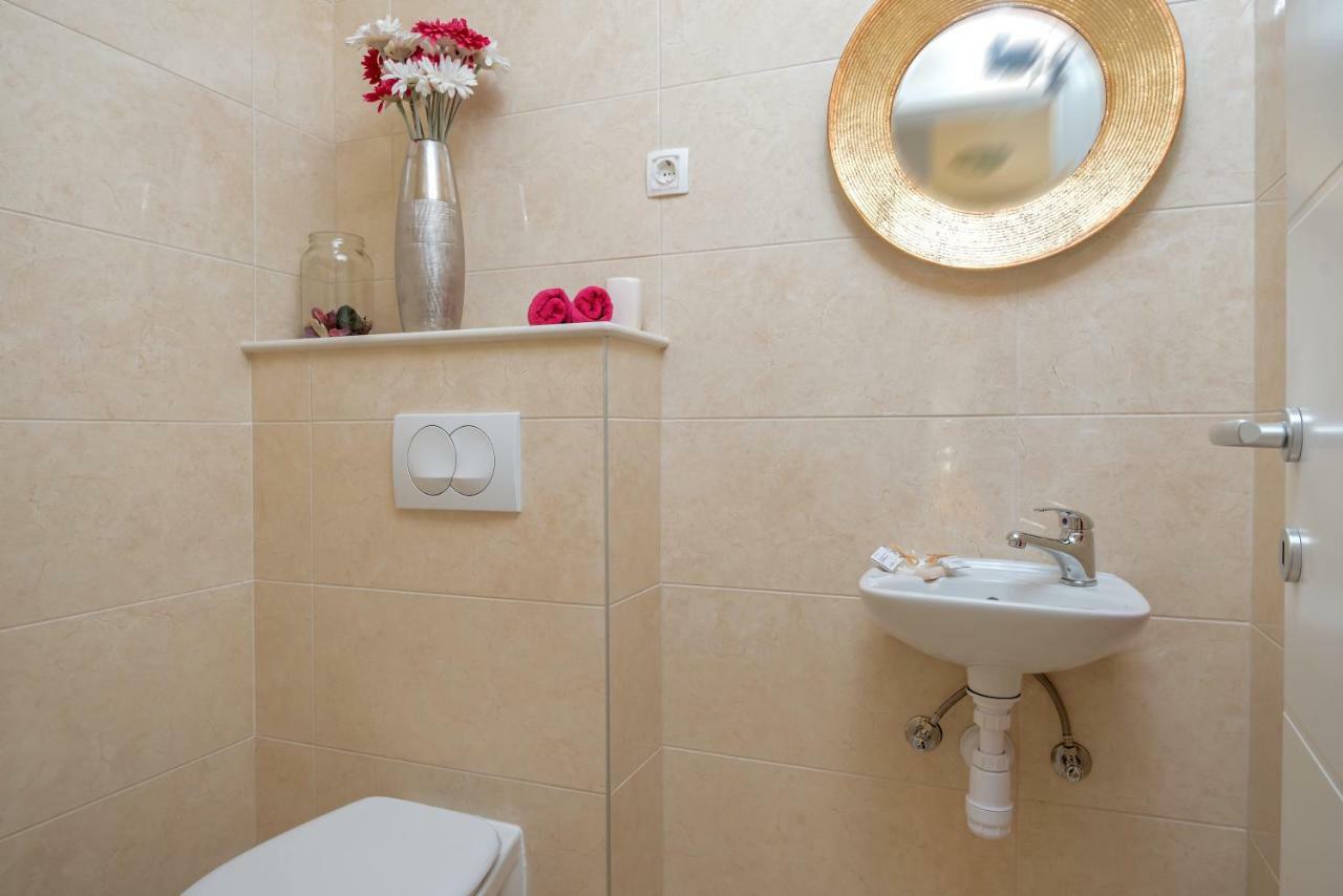 Villa Kala Комижа Екстер'єр фото