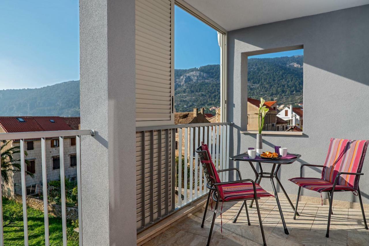 Villa Kala Комижа Екстер'єр фото